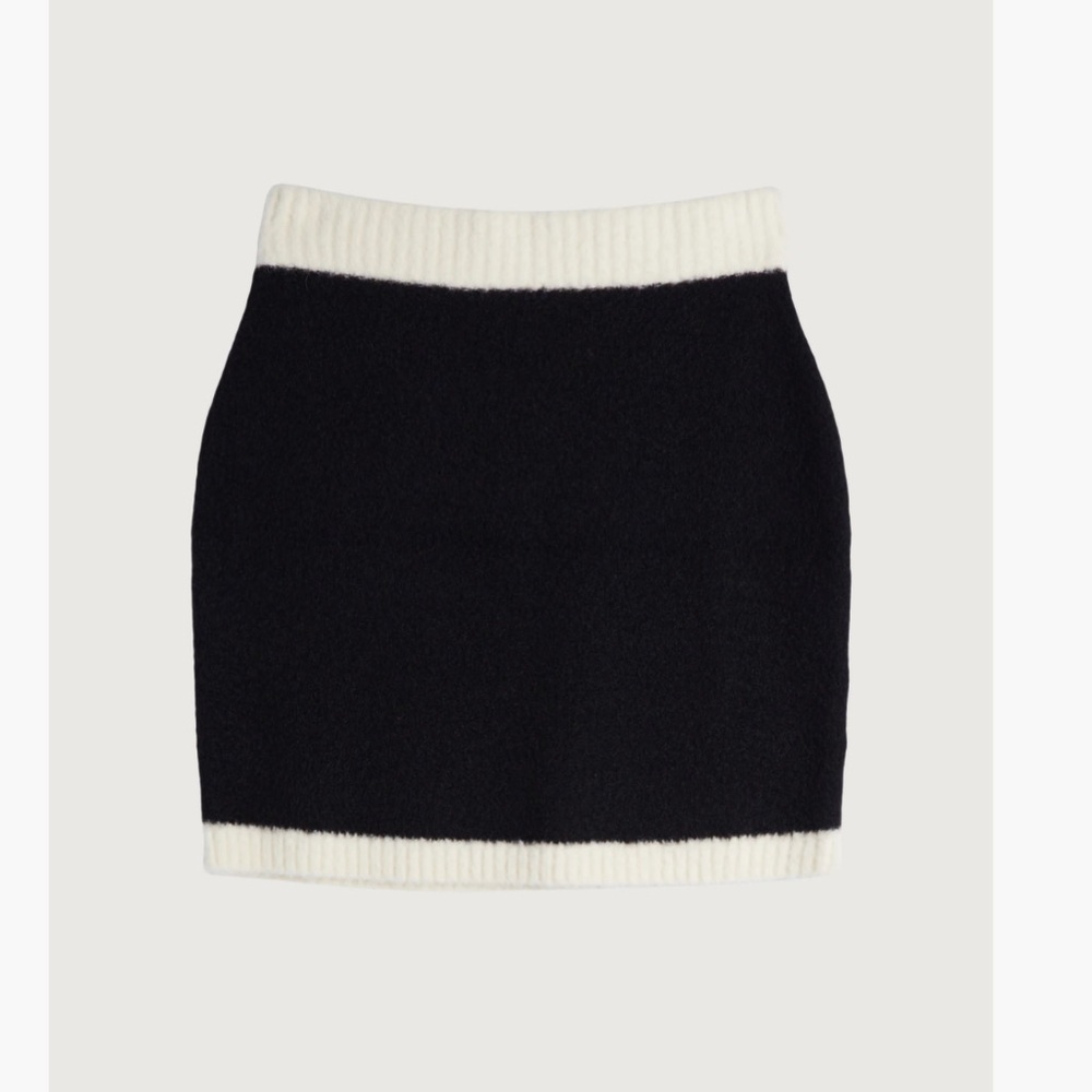 NWT Oak + Fort Fuzzy Colour Block Mini Skirt in Black Cream Sz S